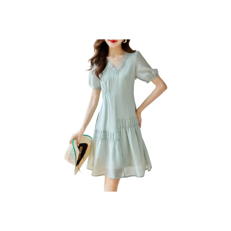 Still Quiet Short Sleeved Dresses Women's Light Green-0