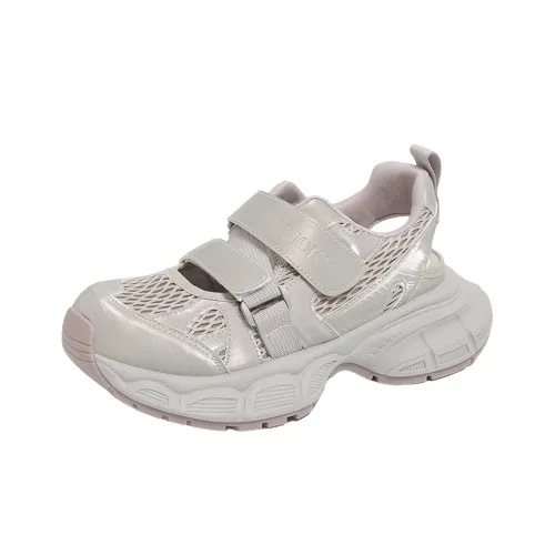Daying Low Top Casual Shoes Women's