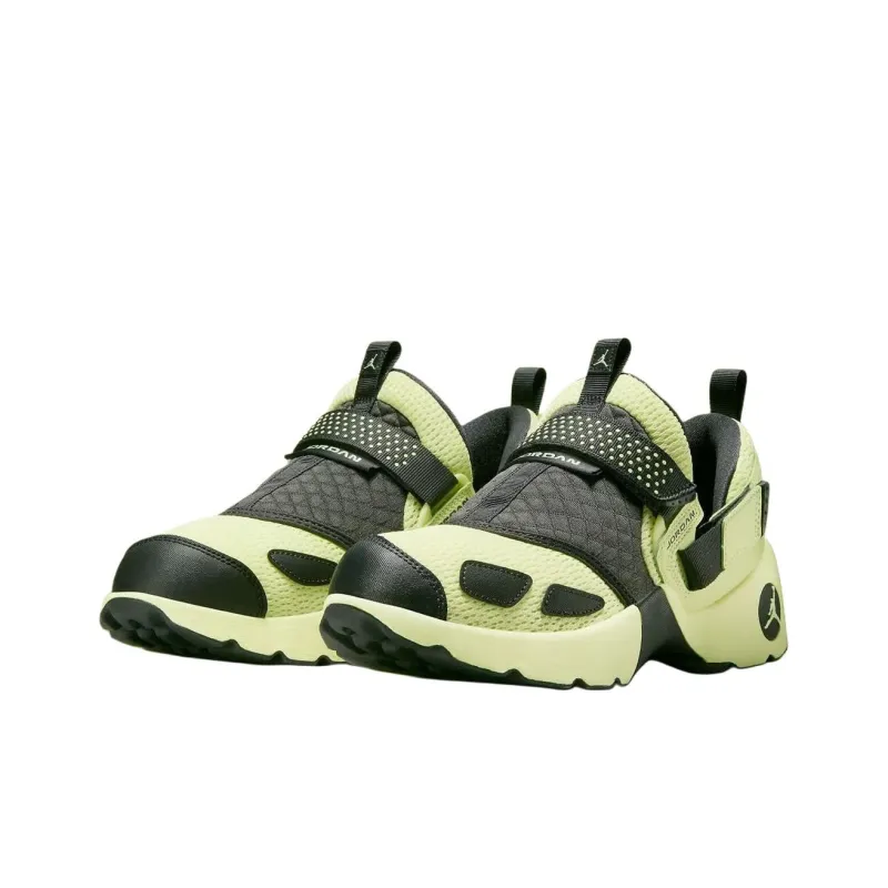 JORDAN Trunner Lx Luminous Green Women's-2