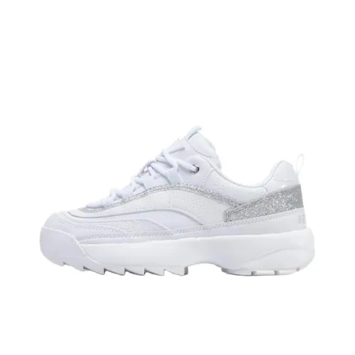 GUESS Kaysie5 Abrasion Resistant Low Top Casual Shoes Women's White