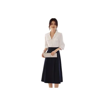 Still Quiet Long Sleeved Dresses Women's White/Navy Blue