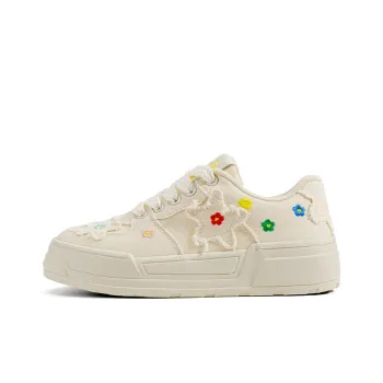 BINGO DUCK Slip Resistant And Breathable Low Top Skateboard Shoes Women's