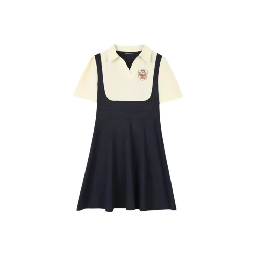 PLAY BUSH Short Sleeved Dress Women's Image Color