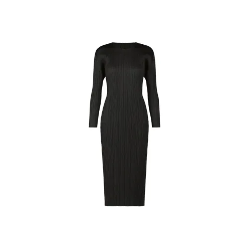 PLEATS PLEASE ISSEY MIYAKE Monthly Colors  November Midi Dress