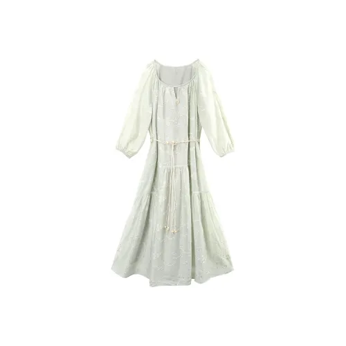 A Paradise For Awakening Short Sleeved Dress Women's Light Green