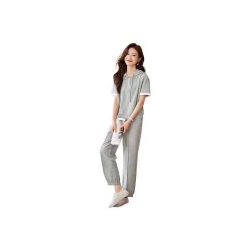 Mo Han Yi Mei Casual Suit Women's Light Heather Gray & White