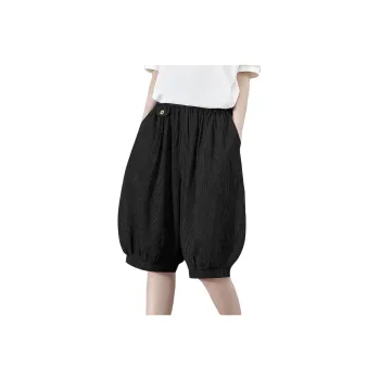 TOUCH Casual Shorts Women's Black With White Pinstripe