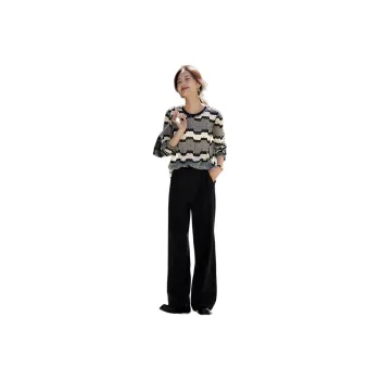 Mo Han Yi Mei Casual Suit Women's Black White