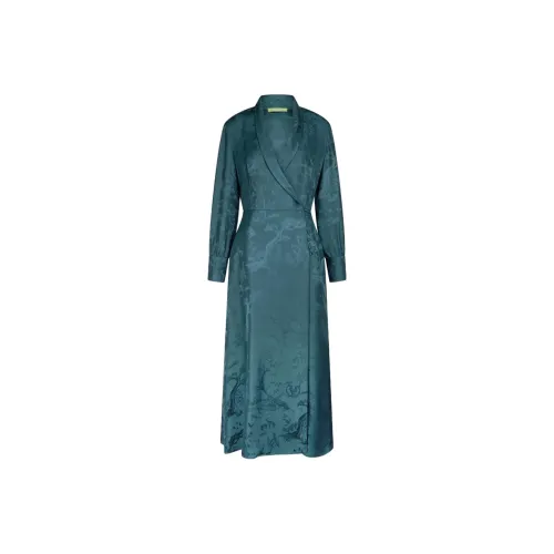 Shanghai Tang Winding Stream Party Silk Wrap Dress