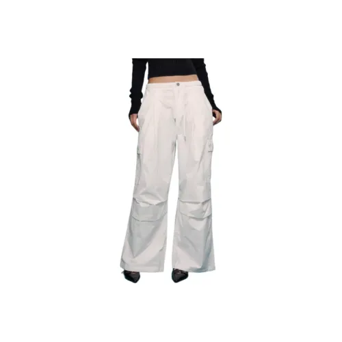 WEEKEND HUB Cargo Pants Women's White