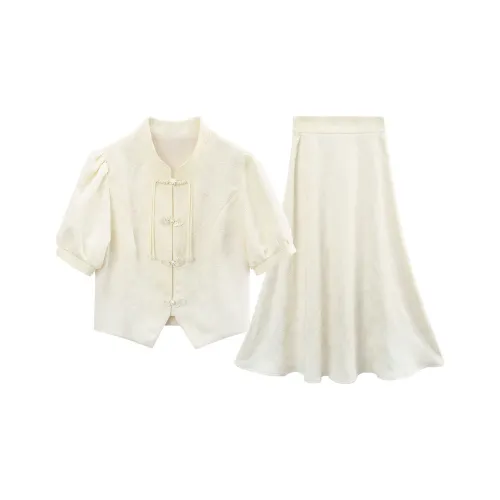 A Paradise For Awakening Skirt Set Women's Ecru