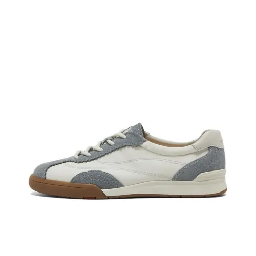 BATA Low Top Skateboard Shoes Women's