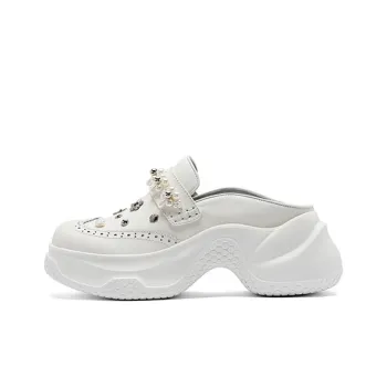 SUGARSU Abrasion Resistant Slip Resistant Closed Toe Slippers Women's White