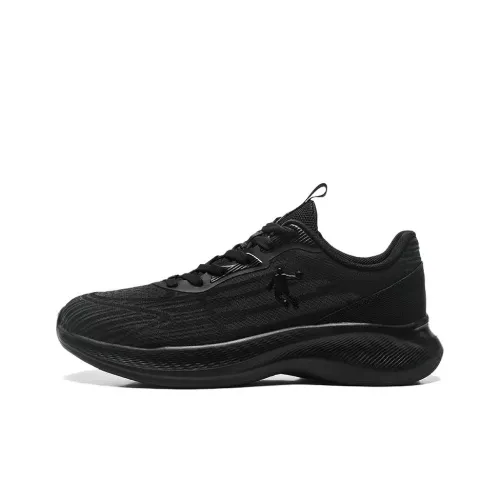 QIAODAN Anti Slip Wear Larry Low Top Casual Running Shoes Men's Black