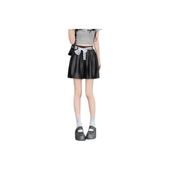 Flowers In Water Casual Shorts Women's