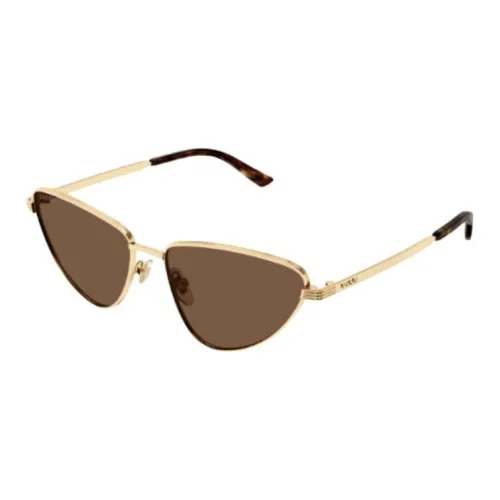GUCCI Cat Eye Frame Sunglasses