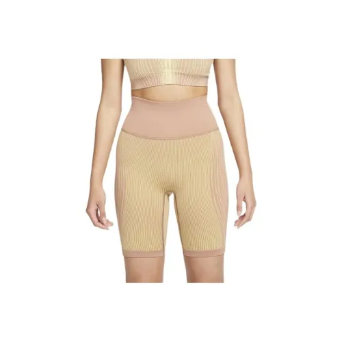 Nike Sports Shorts Women's Light Dynamic Yellow