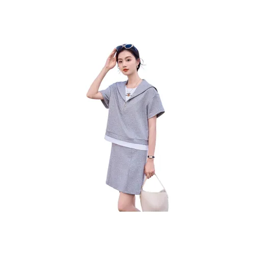 Like The Age Of Water Skirt Set Women's Gray