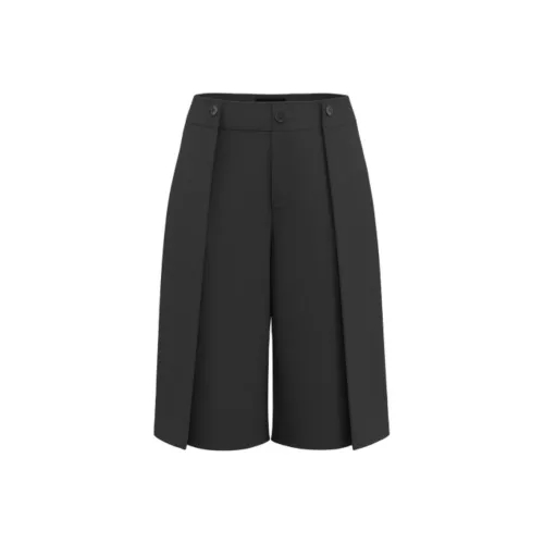 URBAN REVIVO Casual Bardot shorts Women's Black