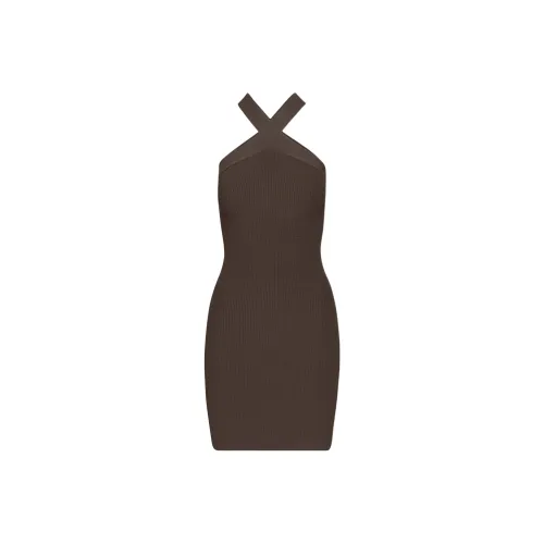 ARITZIA Babaton Sculpt Knit Criss Cross Dress Sleeveless Dress Women's Rich Mocha Brown/Deep Mocha Brown