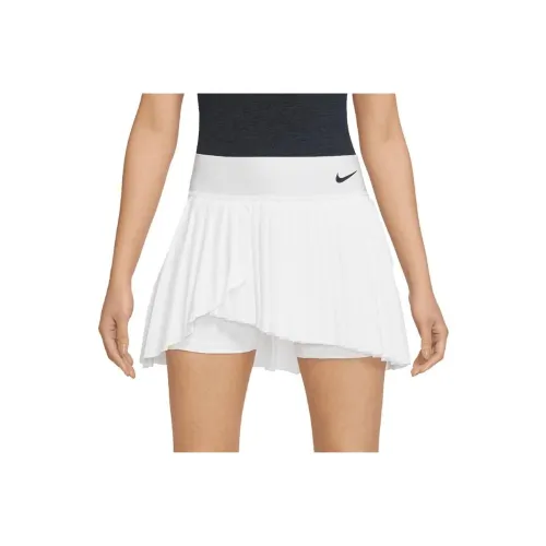 Nike Court Dri FIT Advantage Women's Pleated Tennis Skirt