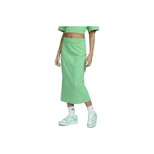 Nike Sportswear Women's High-Waisted Ribbed Jersey Skirt