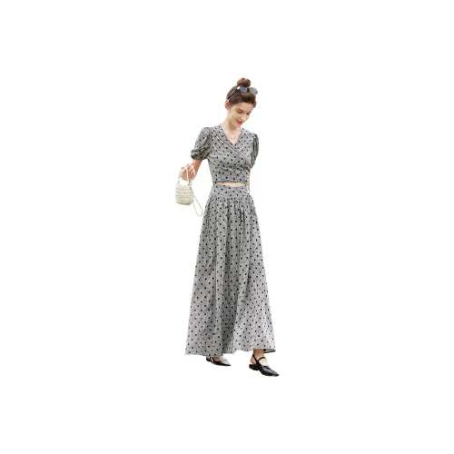 TOUCH Skirt Set Women's Black Polka Dot Plaid