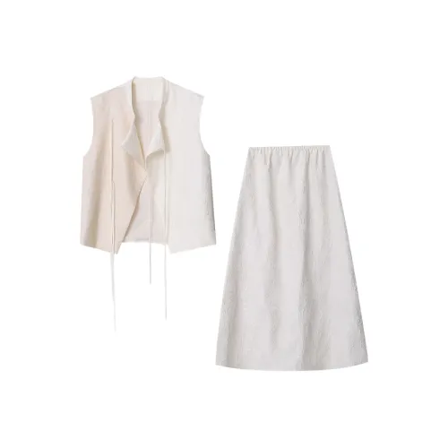 CHARM PICK Skirt Set Women's White