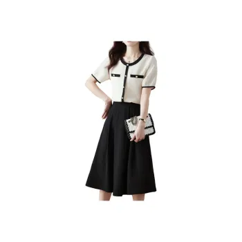 Still quiet Two Piece Skirt Sets Women's Beige+Black