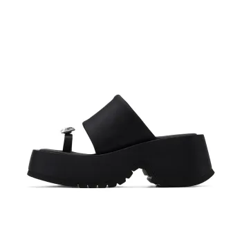 GG CC Rhinestone Abrasion Resistant Slip Resistant Odor Resistant Slide Slippers Women's Black