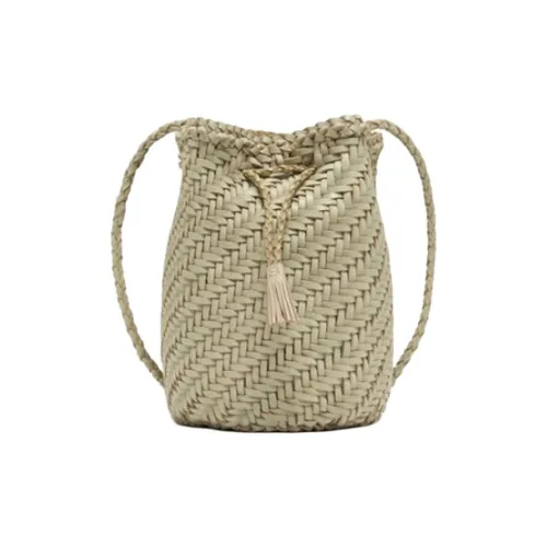 Dragon Diffusion Pompom Double Jump Bucket Bag