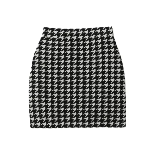 Burberry Houndstooth Pattern Knitted Mini Skirt