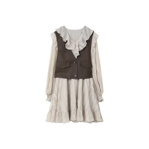 ELF SACK Two Piece Skirt Sets Women's Khaki & Apricot