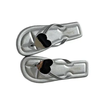 JINGEYU Women's Summer Flip Flops With Heart Shaped Design