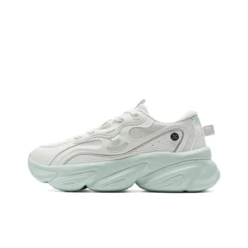 XTEP Wear resistant And Lightweight Low Top Casual Shoes Women's Sail White