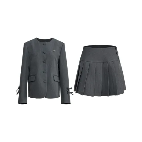 Eggka Skirt Set Women's Dark Gray