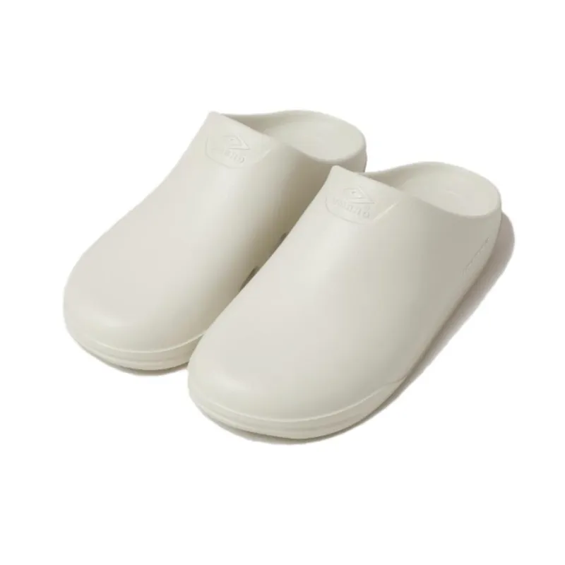 Umbro Abrasion Resistant Slip Resistant Closed Toe Slippers Unisex Beige-1