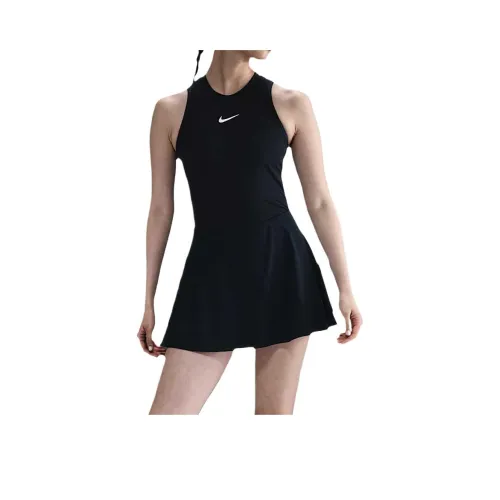 Nike Victory Women's Dri FIT Short Flouncy Tennis Skirt