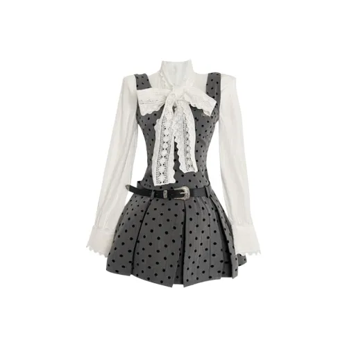 Udon House Two Piece Skirt Sets Women's