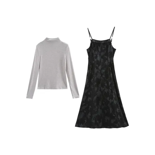 A Paradise For Awakening Skirt Set Women's Black