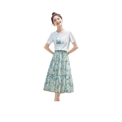 Cypress House Skirt Set Women's White With Blue Background Floral Pattern