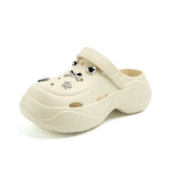 DAPHNE Clogs Women's