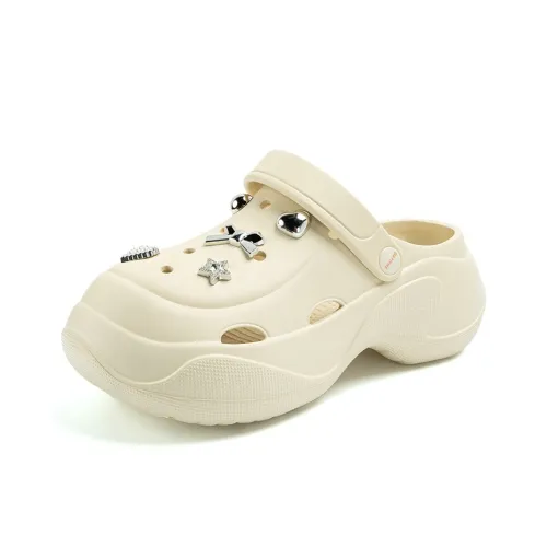 DAPHNE Clogs Women's