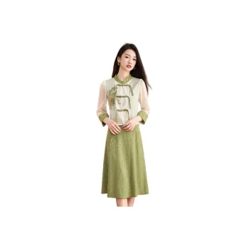 Mylan Early Autumn Skirt Set Women's Green