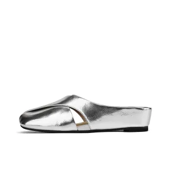DAPHNE Quiet Closed Toe Slippers Women's
