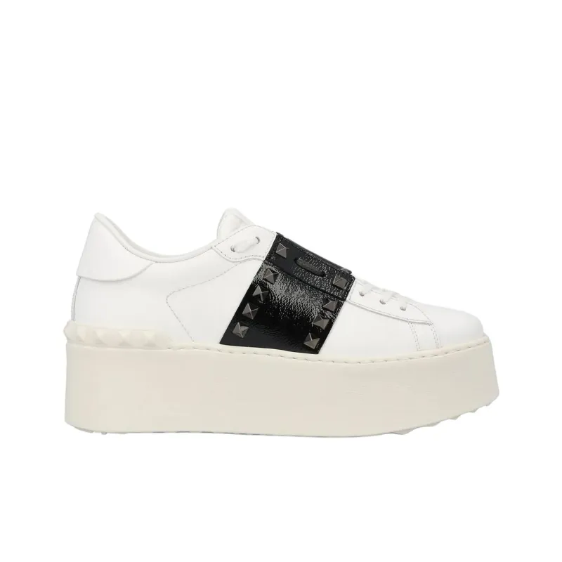 Valentino Rockstud Low Top Skateboard Shoes Women's White-1