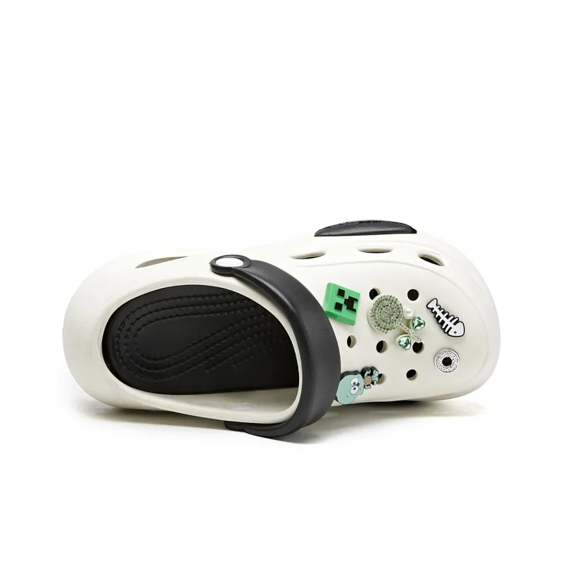 La Chapelle Clogs Women's Black-3