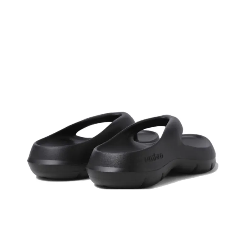 Umbro Abrasion Resistant Slip Resistant Flip Flops Unisex Black-2