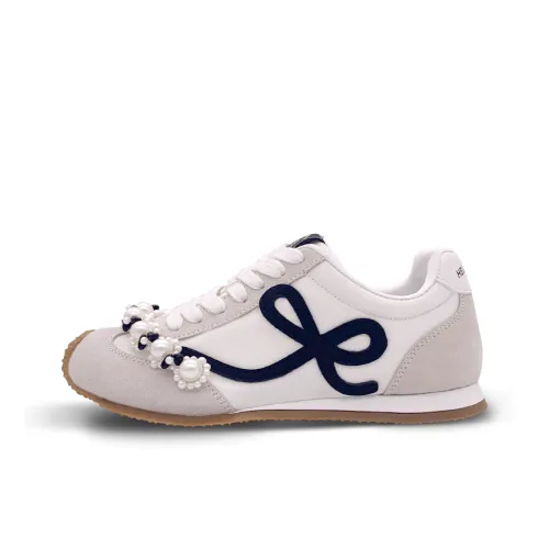 Hello Kitty White Abrasion Resistant Breathable Low Top Casual Shoes Women's White Gray Black