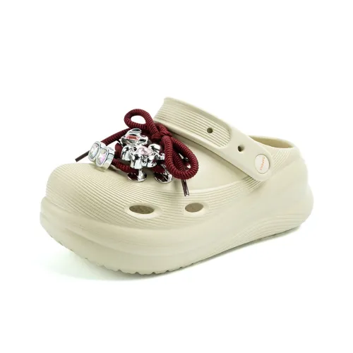 DAPHNE Clogs Women's